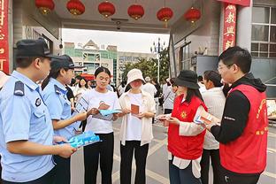 不愧冠军锋线！小瓦格纳全场14中8 贡献24分6篮板1抢断